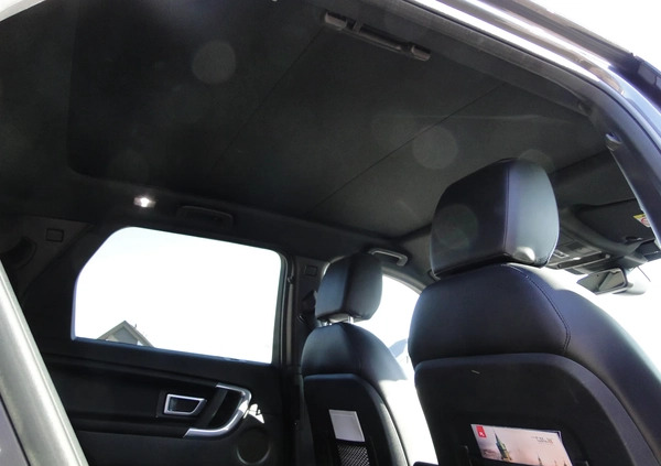 Land Rover Discovery Sport cena 84900 przebieg: 232000, rok produkcji 2018 z Tychowo małe 137